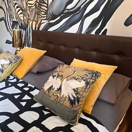 Africa Apartment Warschau Buitenkant foto
