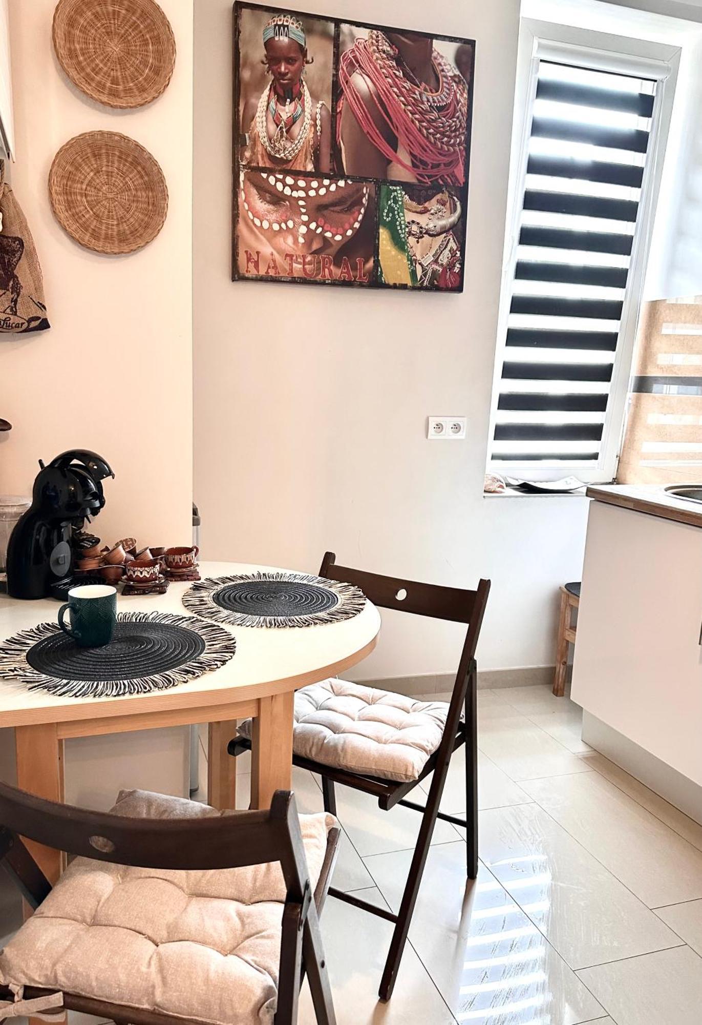 Africa Apartment Warschau Buitenkant foto