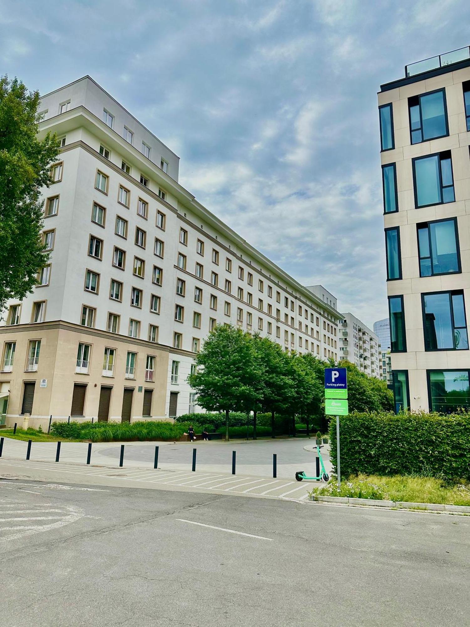 Africa Apartment Warschau Buitenkant foto